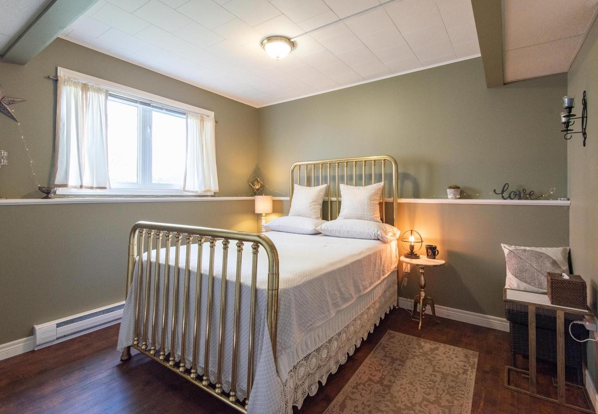 Chez Nous Bed & Breakfast Cornwall Exterior foto